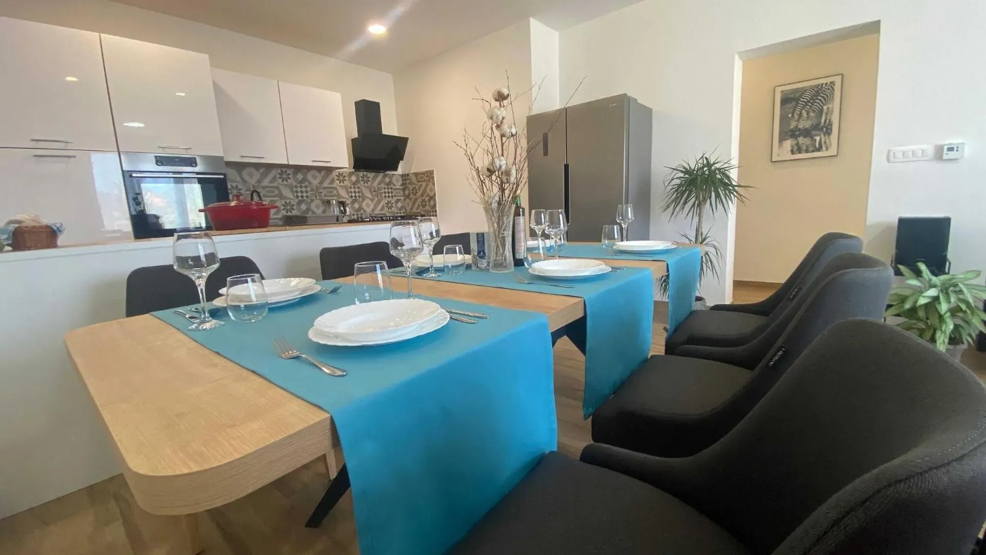 Vert Apartment - Two Bedroom Apartment With Terrace Kastav